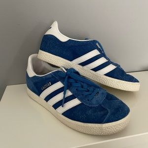 Adidas gazelle, blue suede, youth 3 1/2